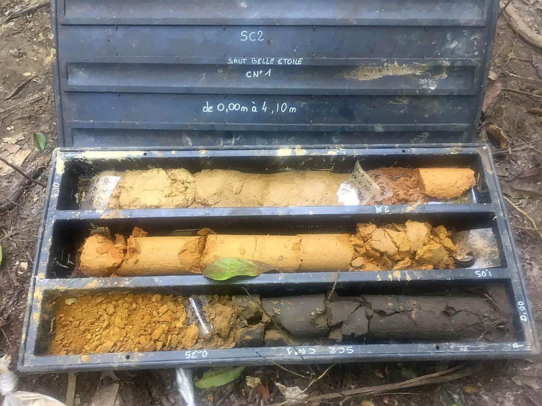 Carottes de forage du sol en Guyane fran&ccedil;aise